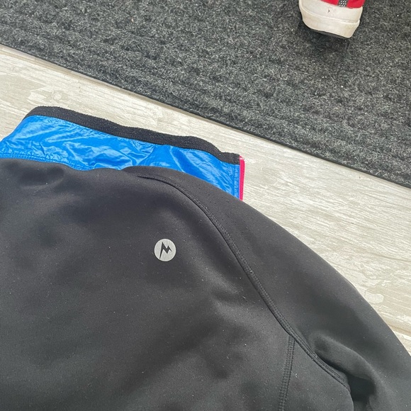 Marmot size small jacket - Picture 4 of 4